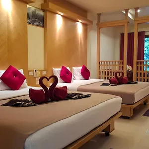 Lanta Summer House Hotel
